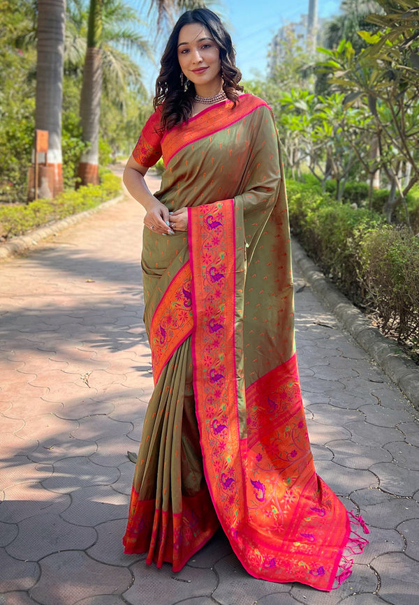 Green Paithani Saree With Unstitched Blouse