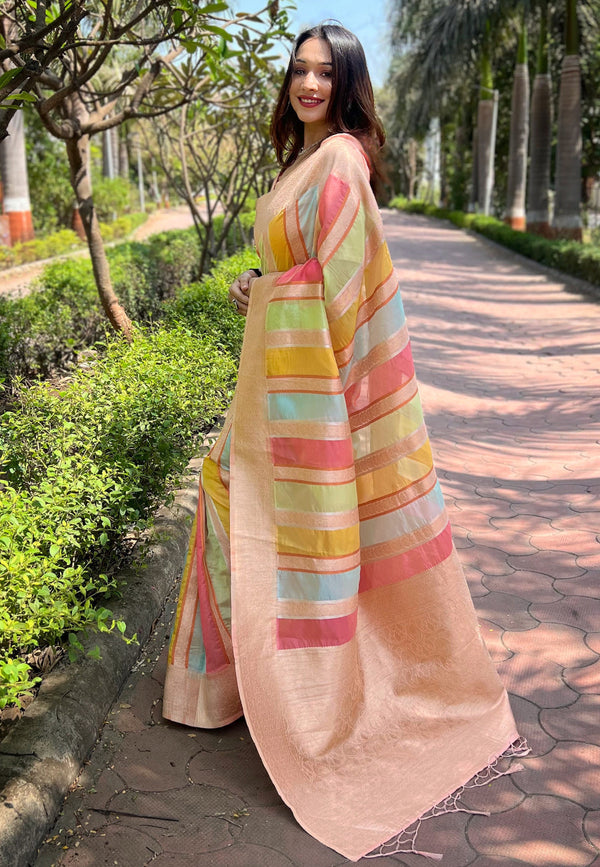 Peach Organza Saree With Unstitched Blouse
