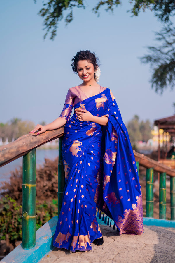 Violet Soft Moonga Silk Saree With Unstiched Blouse