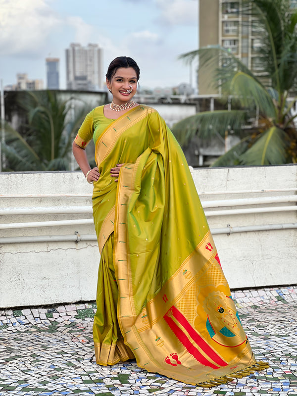 Mehendi Soft Silk Saree With Unstiched Blouse