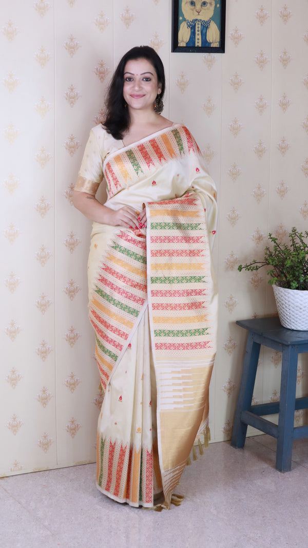 Cream Soft Silk Saree With Unstiched Blouse