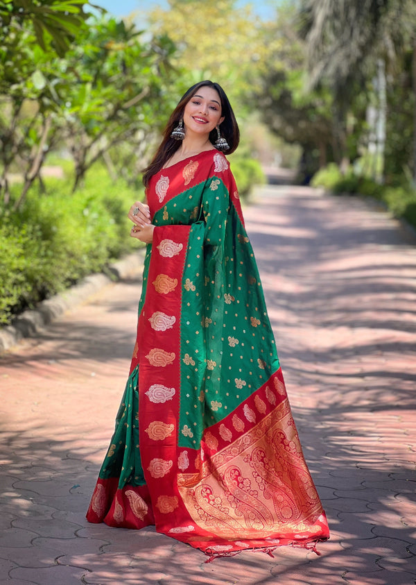 Green Soft Silk Banarasi Saree With Unstitched Blouse