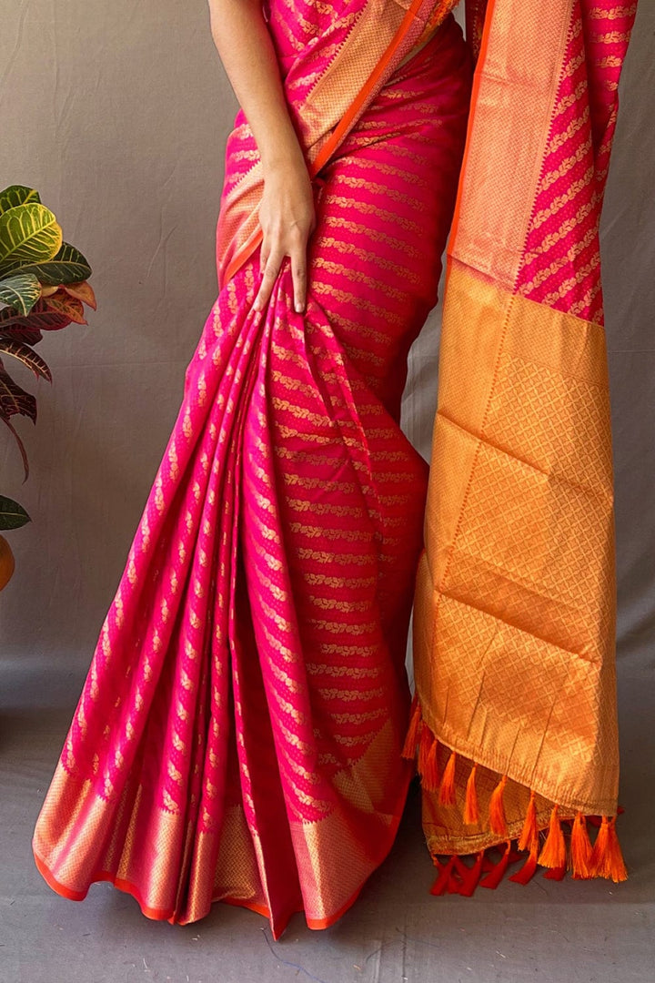 Buy Ultra White Satin Crepe Saree Nitaraa