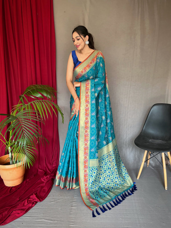 Blue Silk Saree With Unstitched Blouse